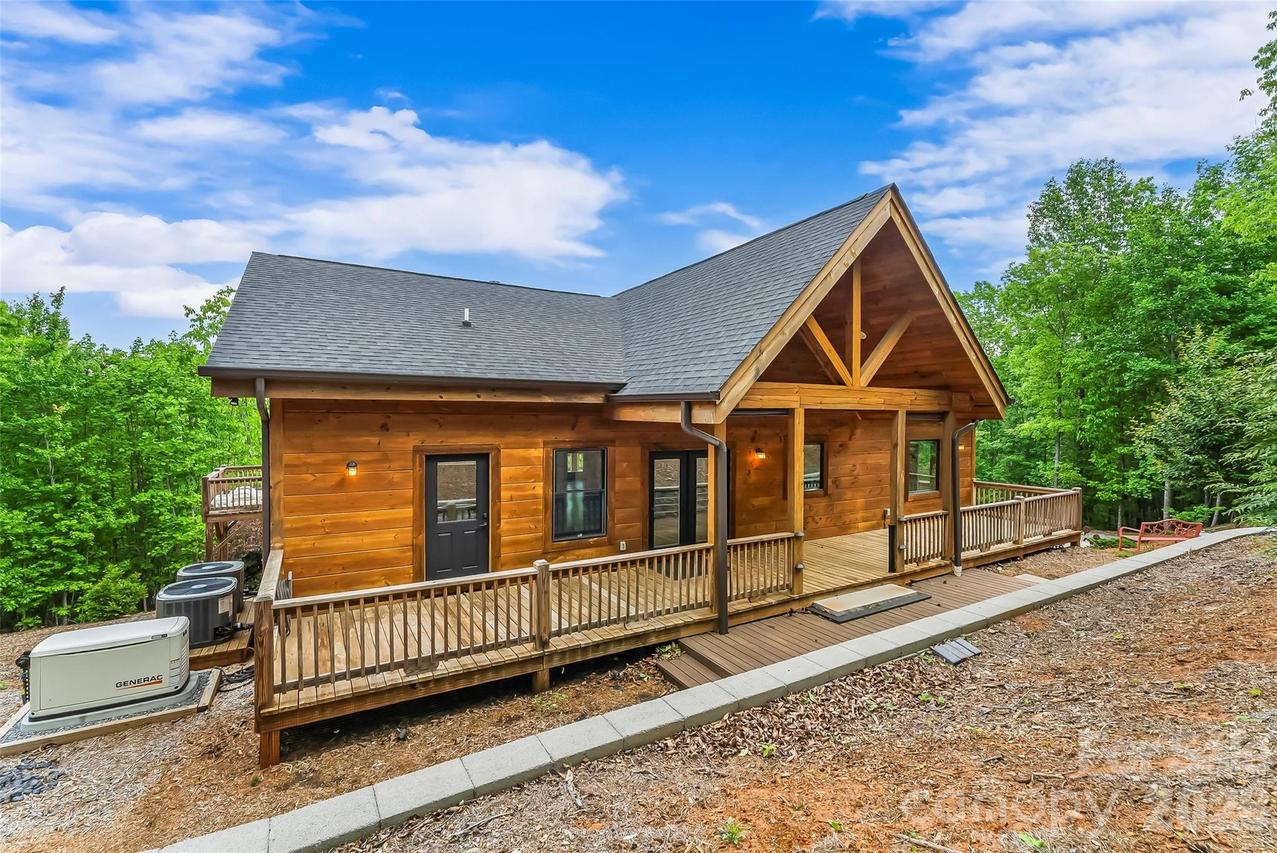 265 Grandview Peaks Dr., Nebo, NC 28761