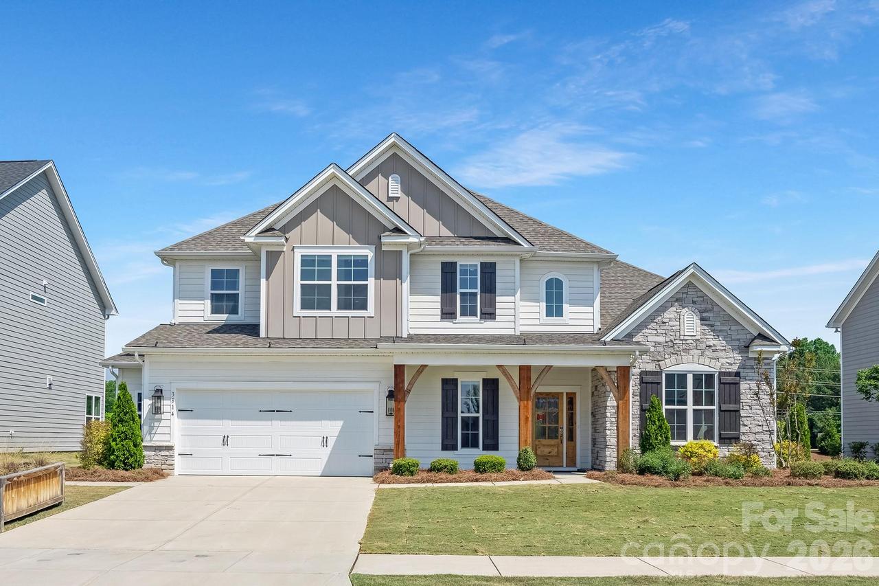 3814 Dahlia Dr., Harrisburg, NC 28075