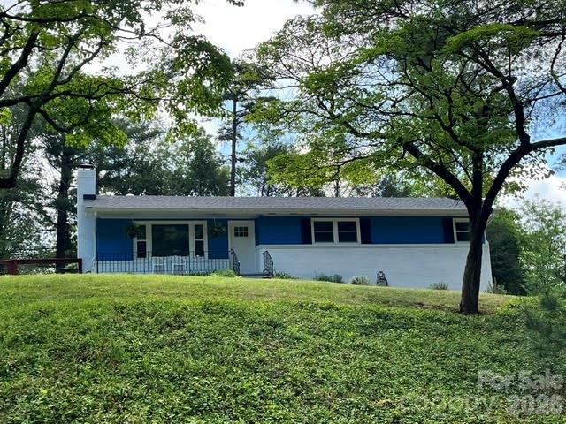 33 Pinehurst Rd., Asheville, NC 28805