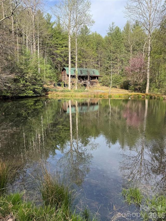 451 Signal Tree Rd., Deep Gap, NC 28618