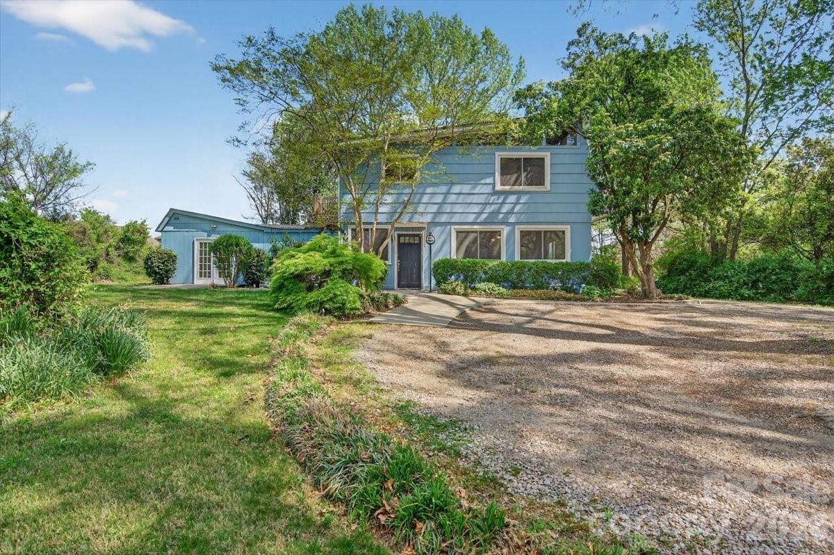 209 Edgewood Dr., Wingate, NC 28174