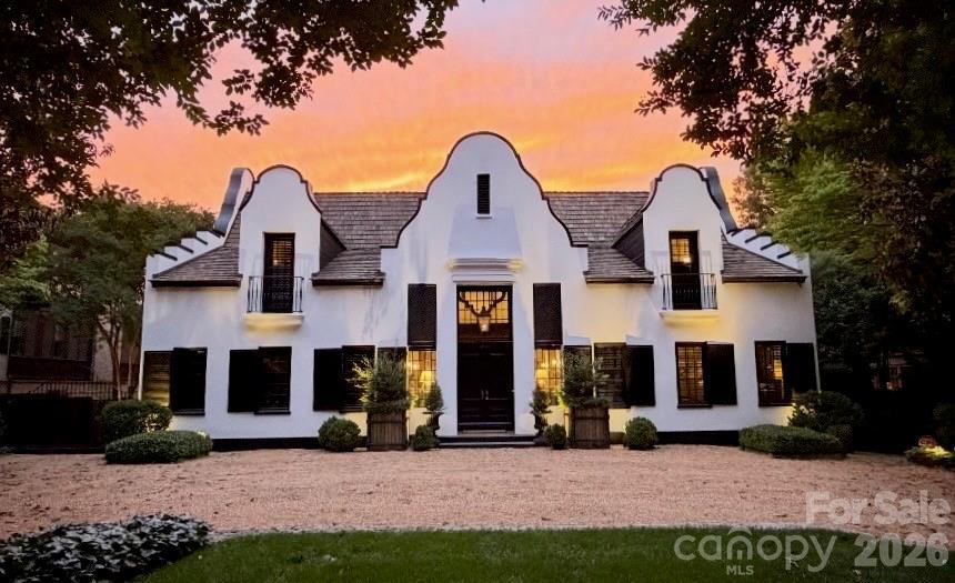 1516 Queens Rd., Charlotte, NC 28207
