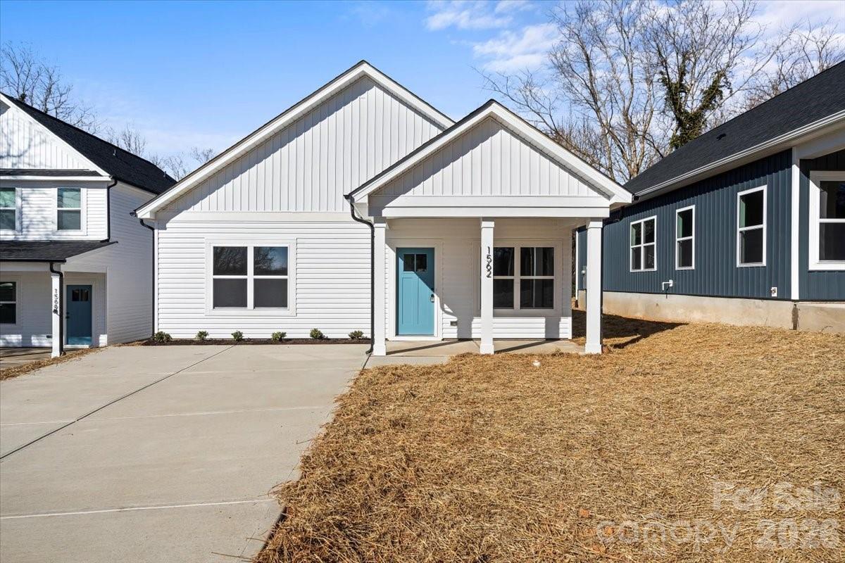 1562 7th Avenue Dr., Hickory, NC 28602