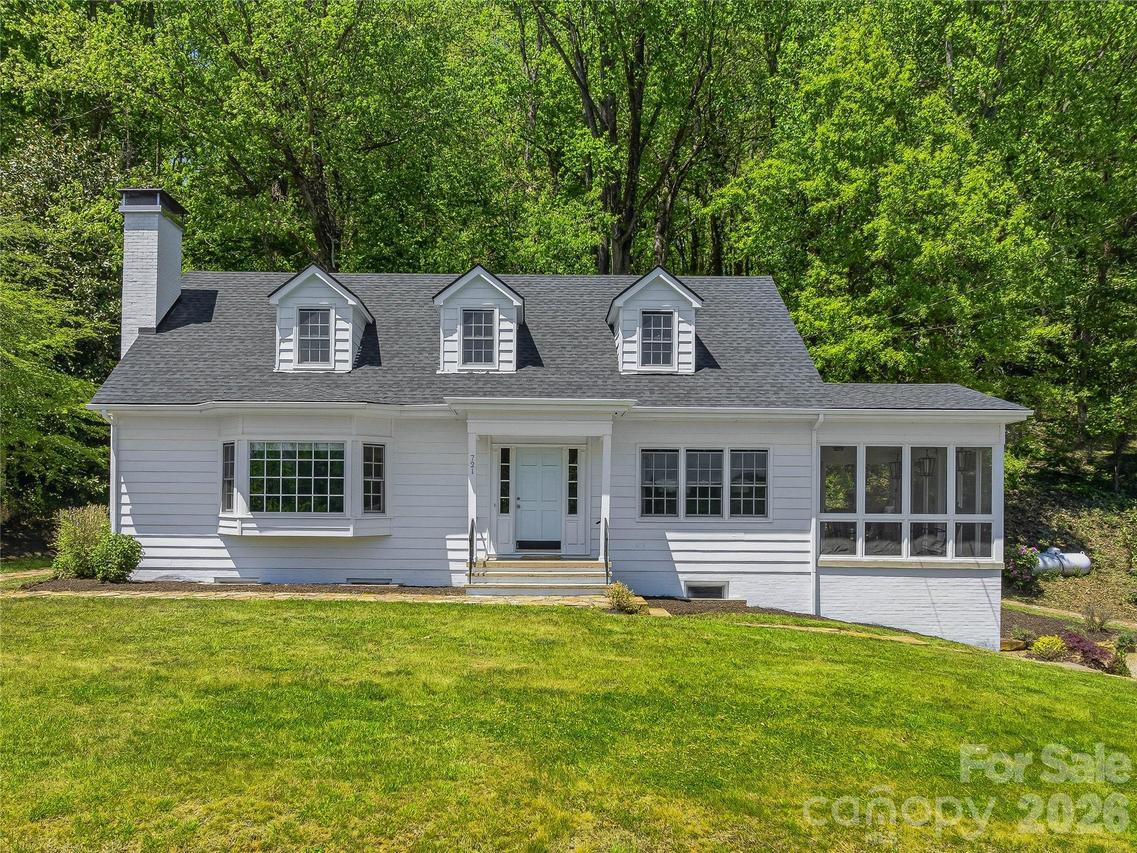 721 Golf Course Rd., Waynesville, NC 28786