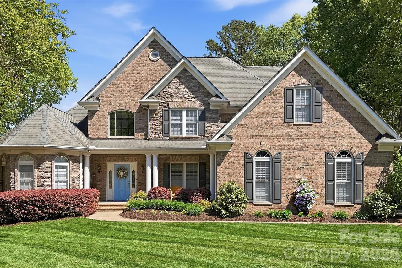 7142 Three Wood Dr., Matthews, NC 28104