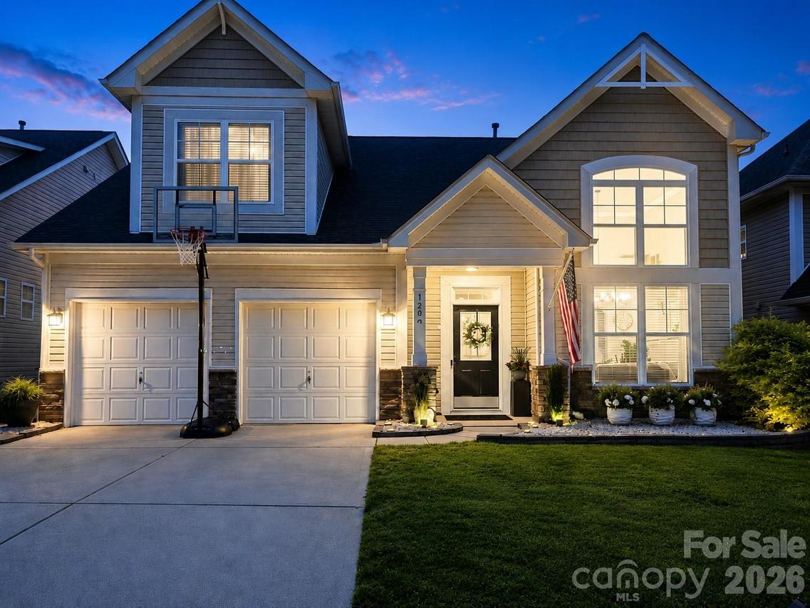 1204 Woodglen Ln., Matthews, NC 28104