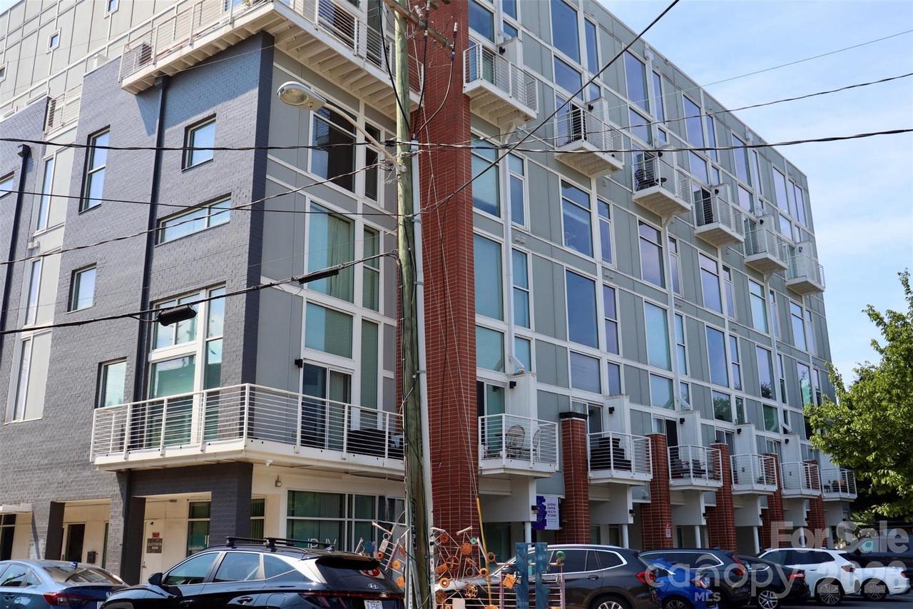 3123 N Davidson St. #204, Charlotte, NC 28613