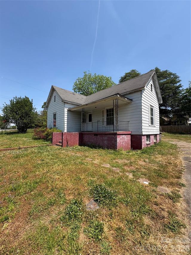 107 S Davie St., Cooleemee, NC 27028