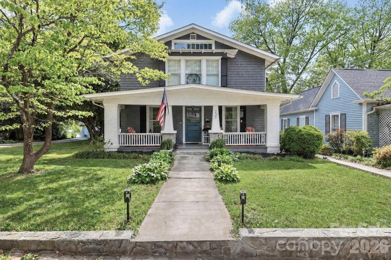 235 N Race St., Statesville, NC 28677
