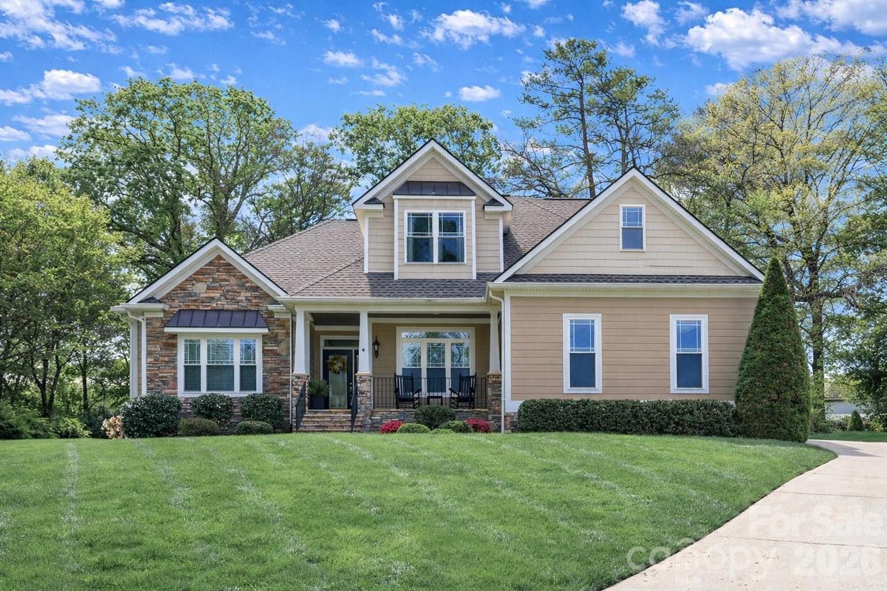 909 Argyle Ct., Statesville, NC 28677