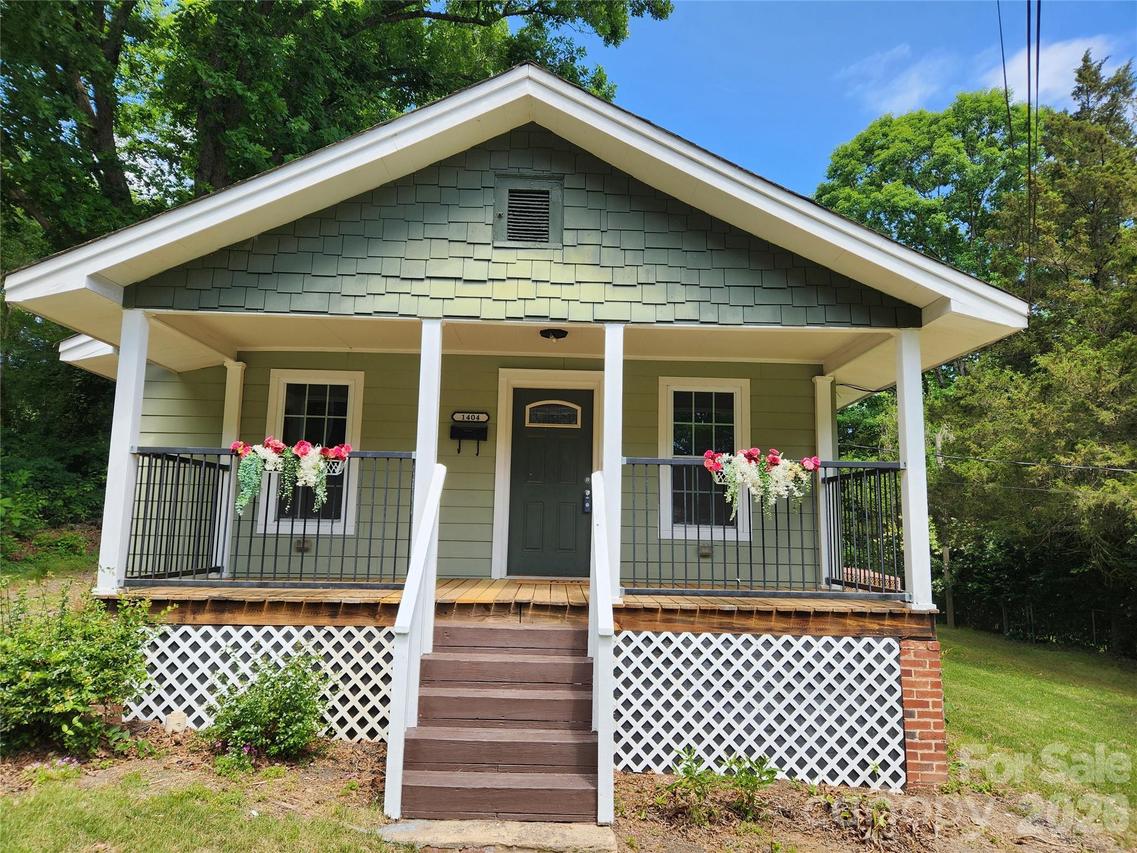 1404 W Mauney Ave., Gastonia, NC 28052