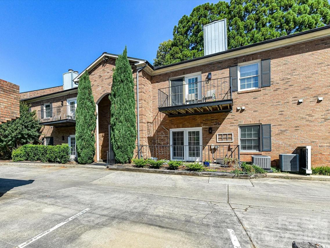 1014 Queens Rd. #D, Charlotte, NC 28207