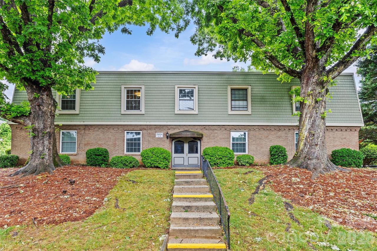 2604 Park Rd. #D, Charlotte, NC 28209