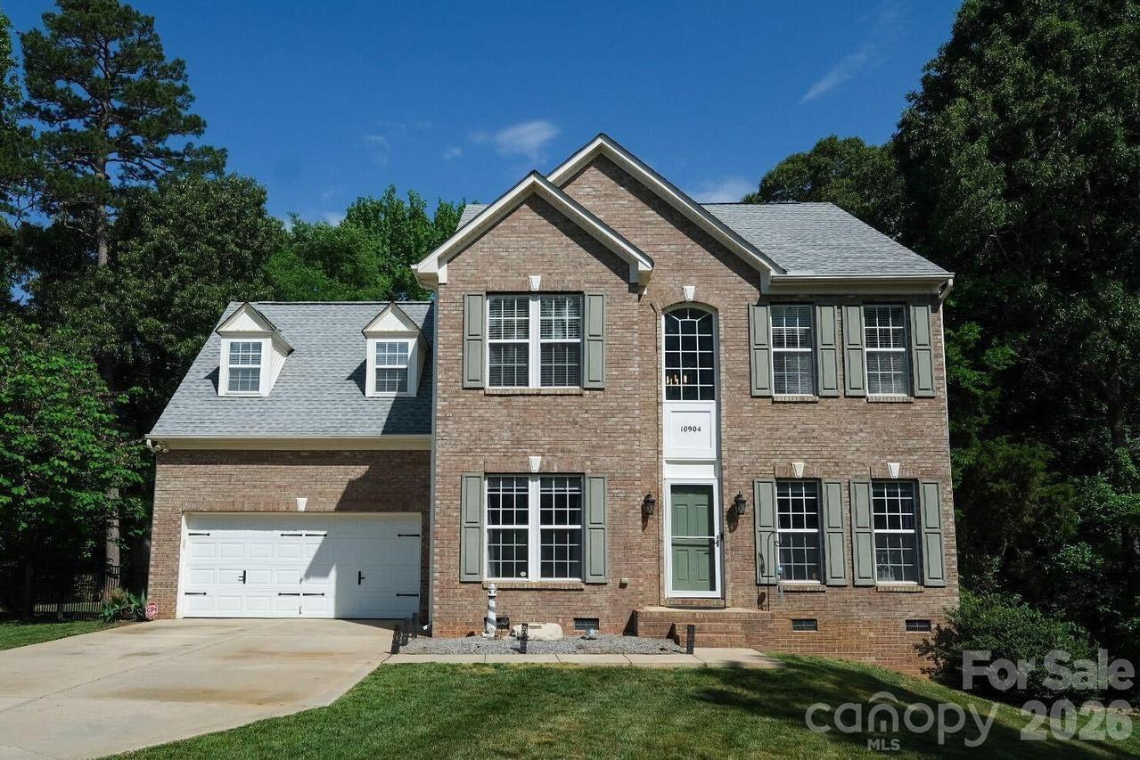 10904 Carver Pond Rd., Charlotte, NC 28269