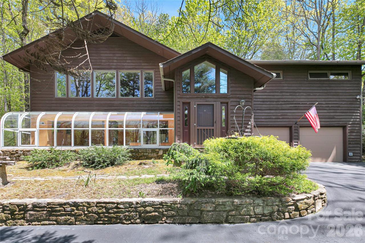 71 Elseetos Dr., Brevard, NC 28712