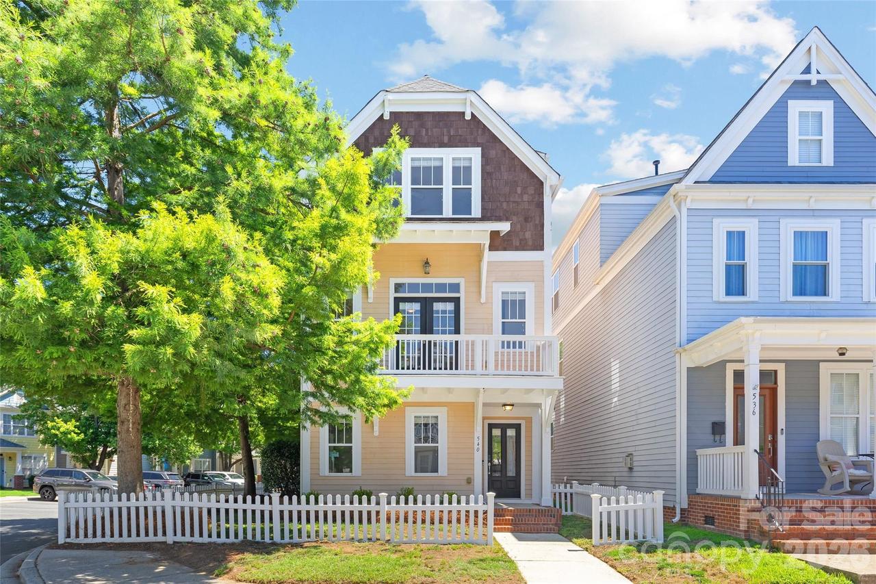 540 Dubois Ct., Charlotte, NC 28208