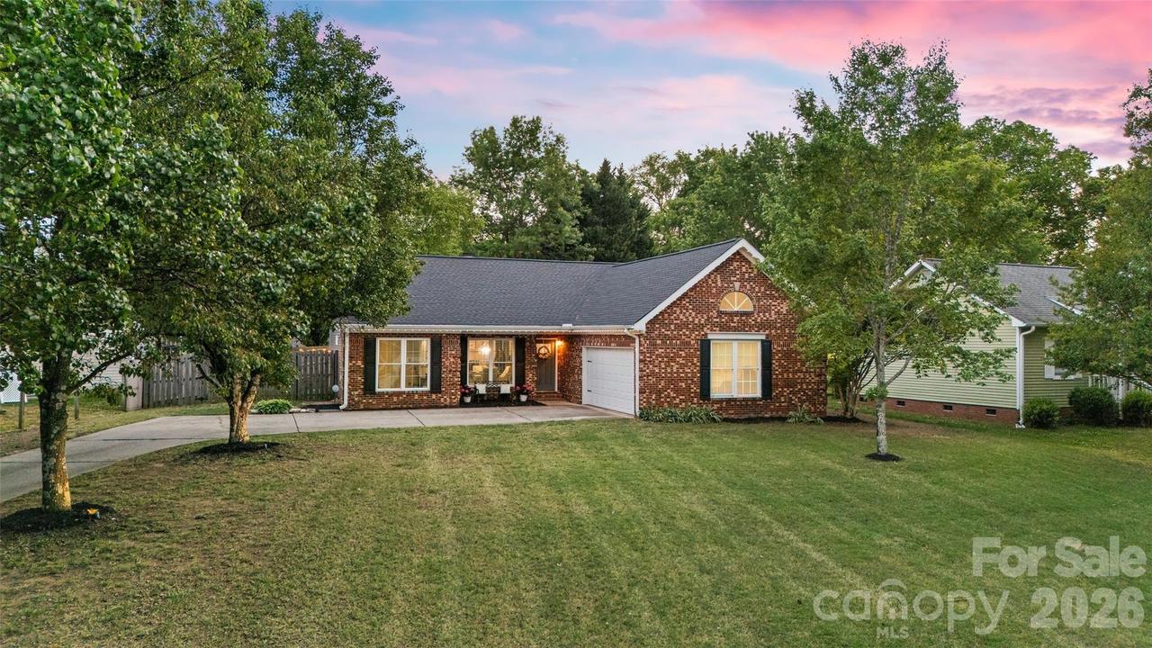 13809 Loch Loyal Dr., Charlotte, NC 28273