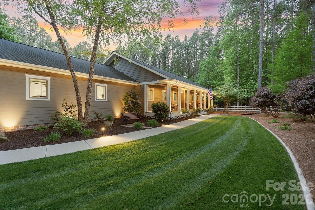 110 Apache Rd., Troutman, NC 28166
