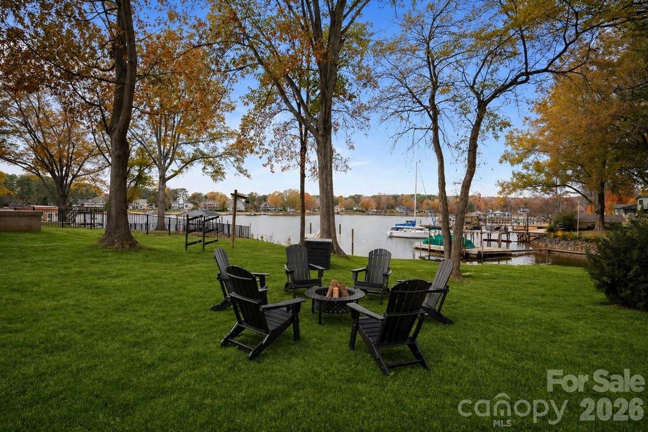 240 Shoreline Loop, Mooresville, NC 28117