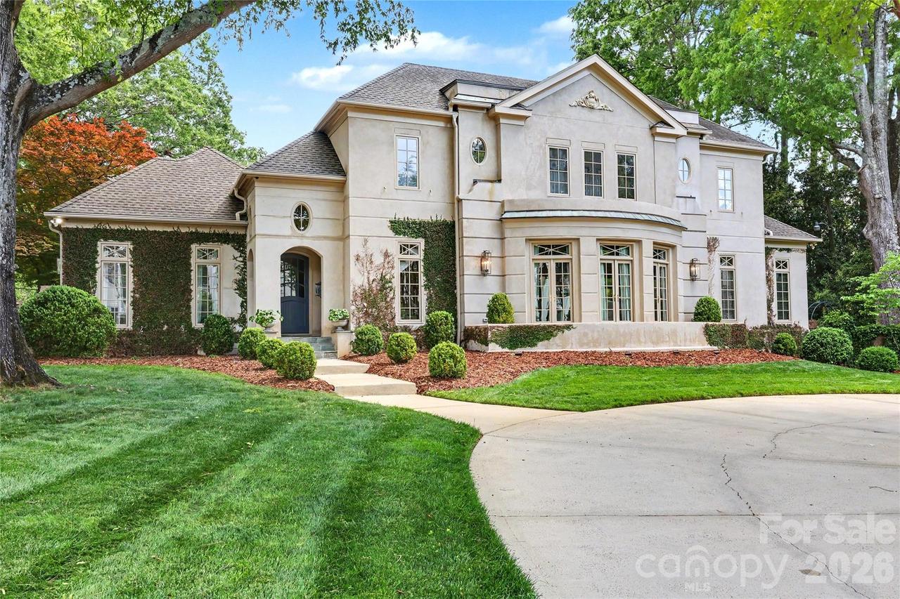 2301 Queens Rd., Charlotte, NC 28207