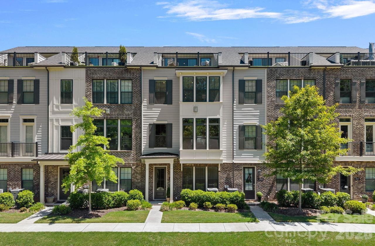 2543 Deacon Ave., Charlotte, NC 28204