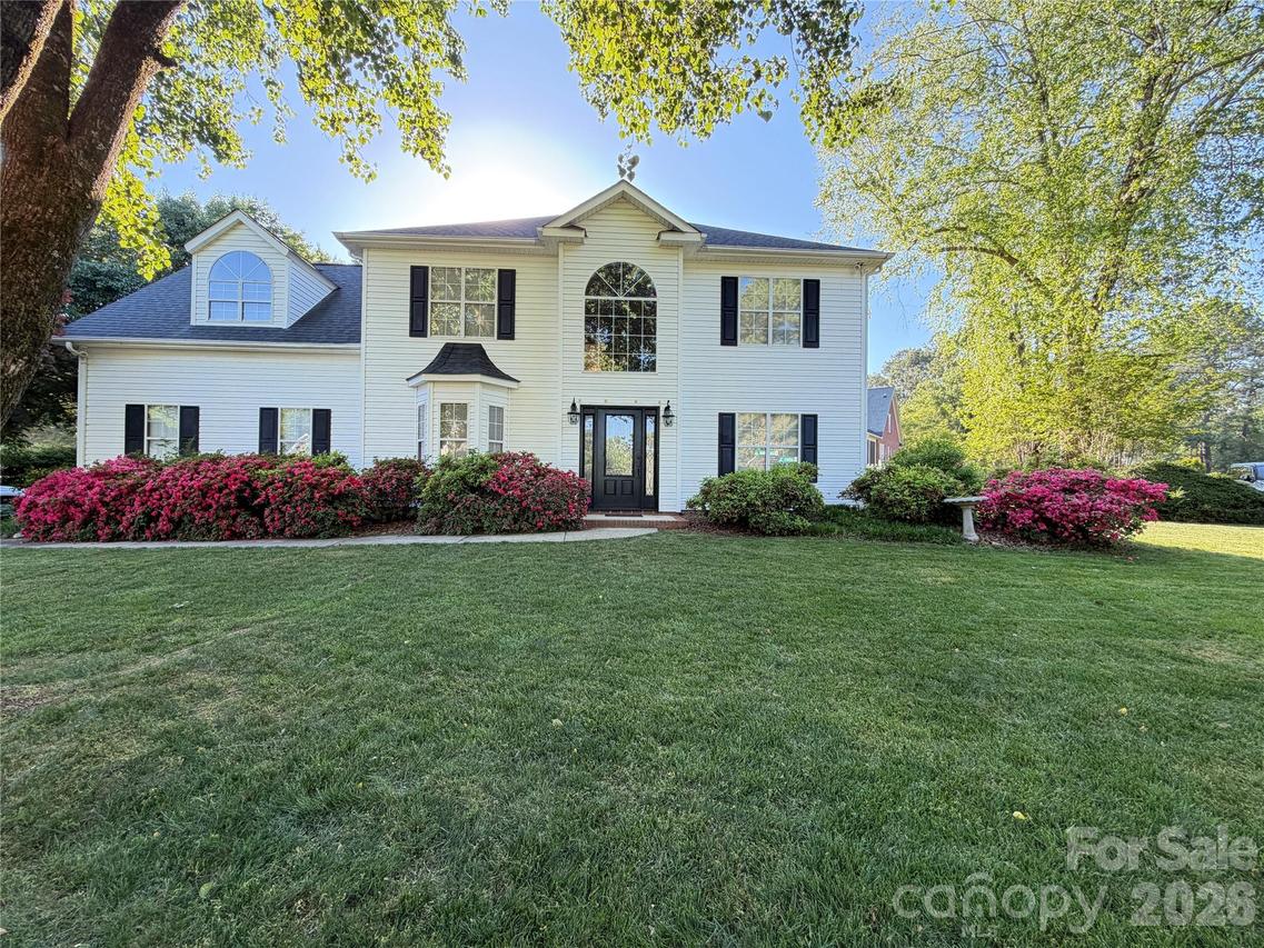 2300 Coach House Ln., Kannapolis, NC 28081