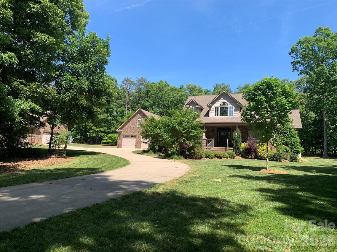 6777 Houser Farm Rd., Vale, NC 28168