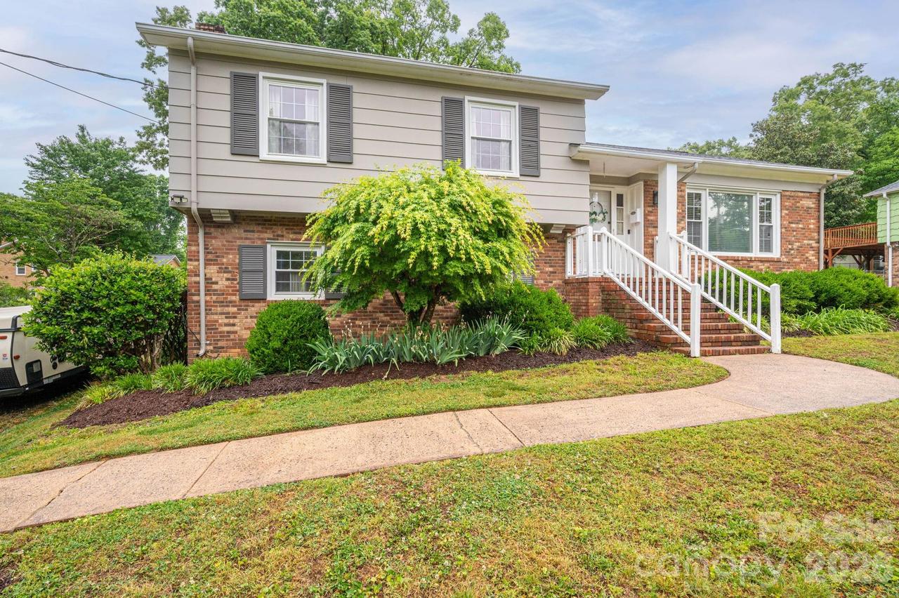 1258 Cambridge St., Gastonia, NC 28054