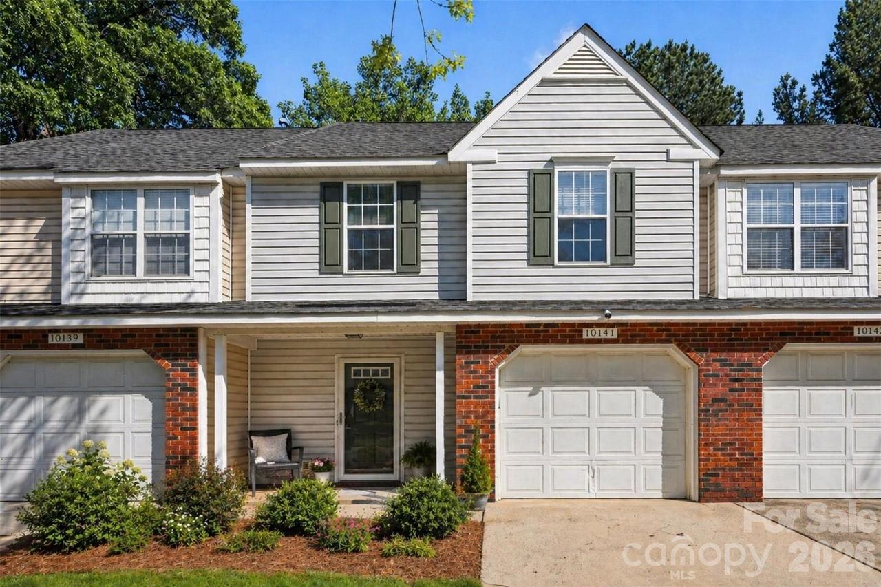 10141 University Park Ln., Charlotte, NC 28213