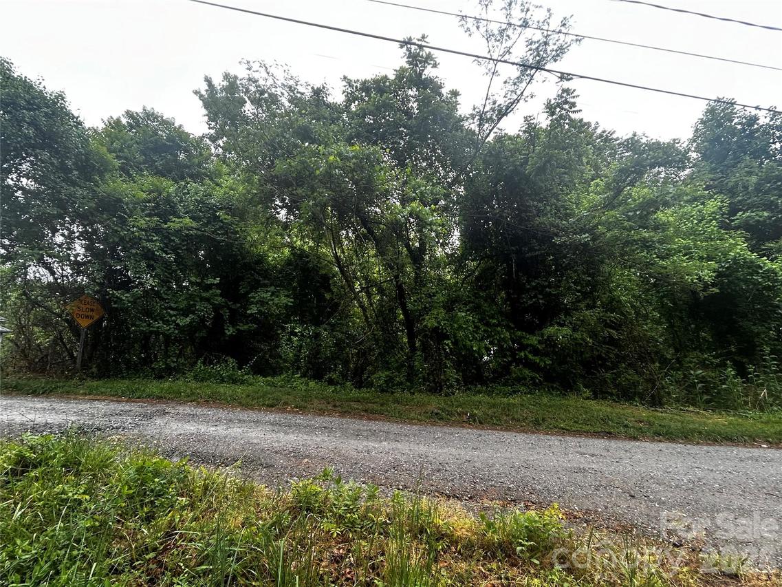 00 Stage St., Lenoir, NC 28645