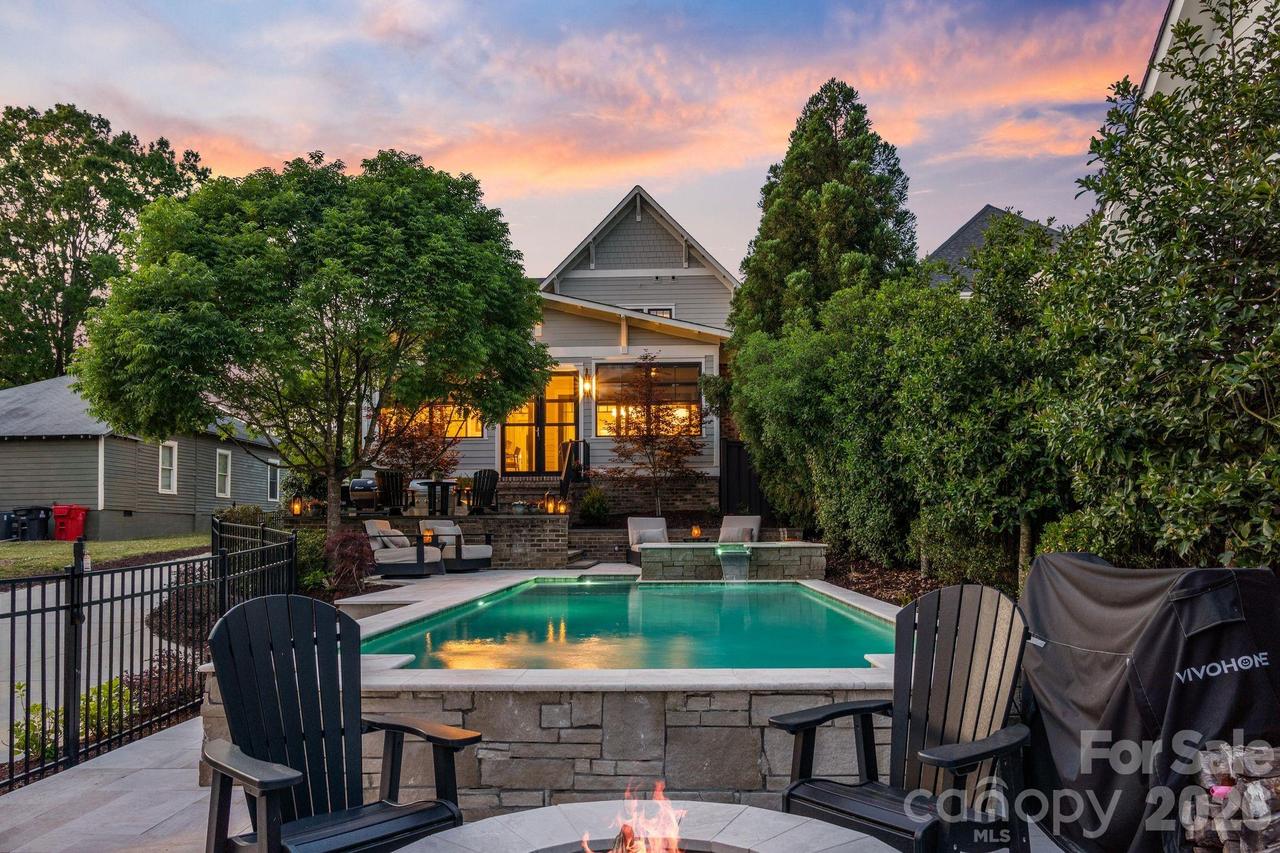 351 Delburg St., Davidson, NC 28036