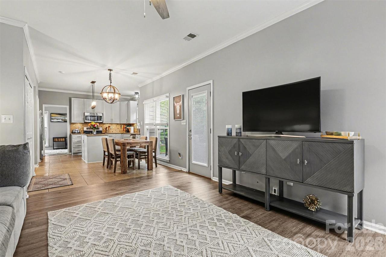 8910 Castlebay Dr., Charlotte, NC 28277