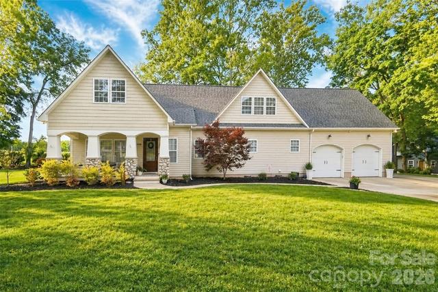 New Homes For Sale This Week That Attend Jay M Robinson High: April 24th to April 30th