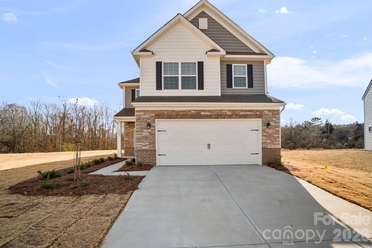 12807 Canterbury Castle Dr., Charlotte, NC 28273