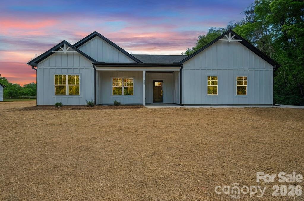 1355 Zeb Haynes Rd., Maiden, NC 28650