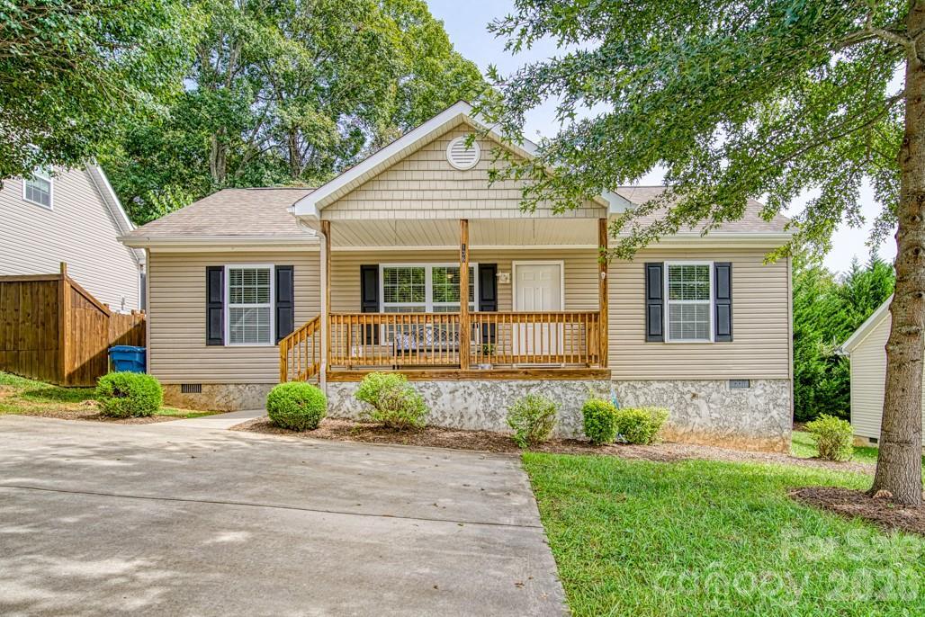 136 Newberry Dr. #17, Fletcher, NC 28732