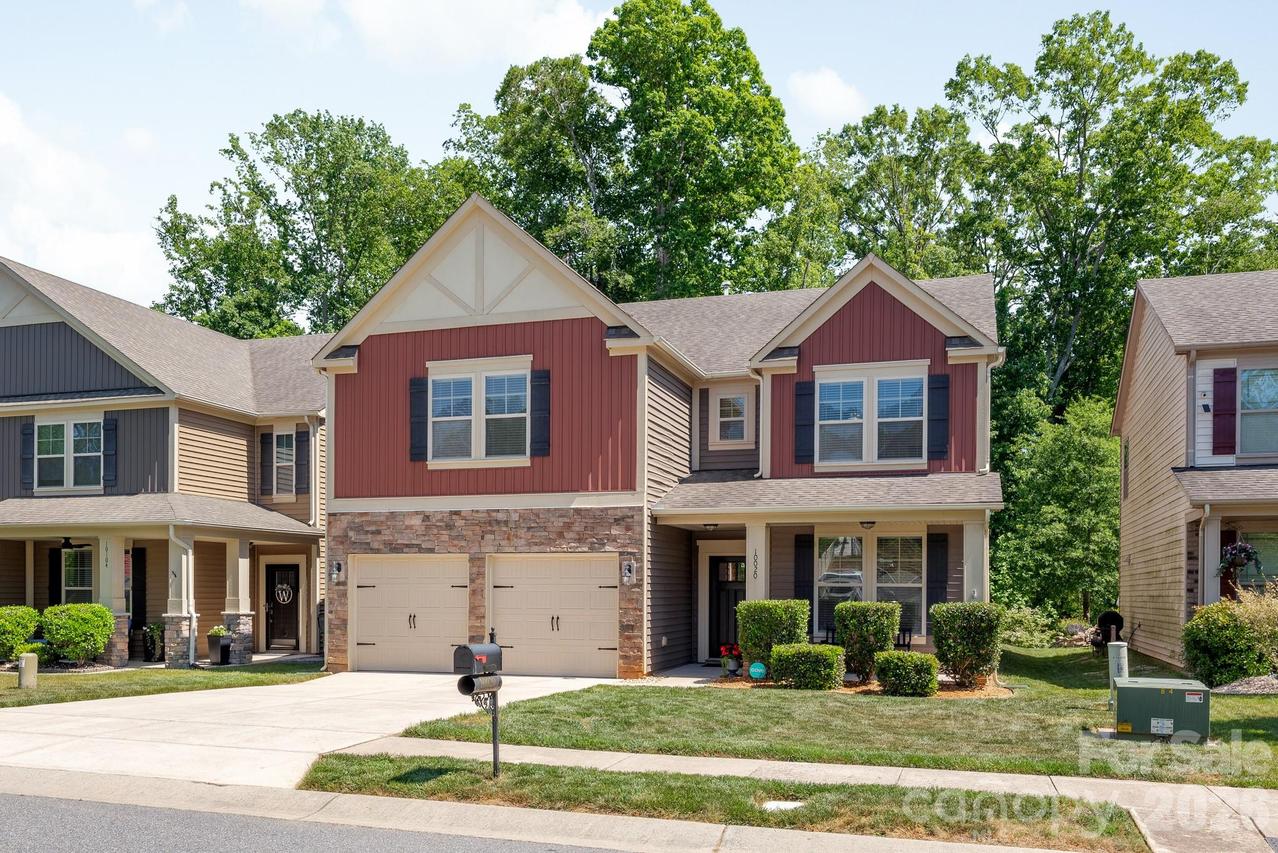 10020 Michael Crossing Dr., Charlotte, NC 28213