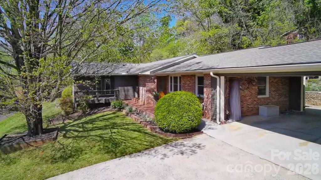 52 Briar Patch Rd., Cullowhee, NC 28723