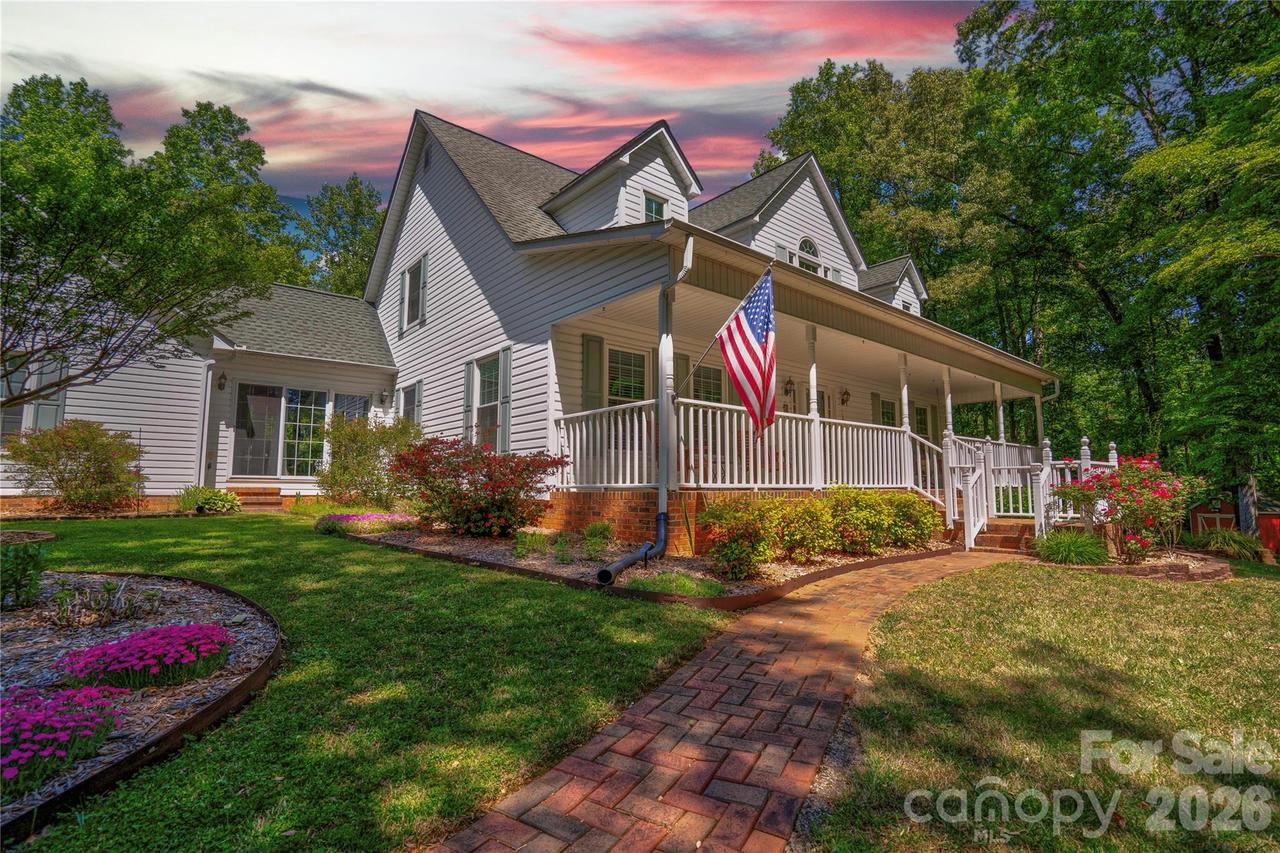 3721 Harris Creek Rd., Lawndale, NC 28090