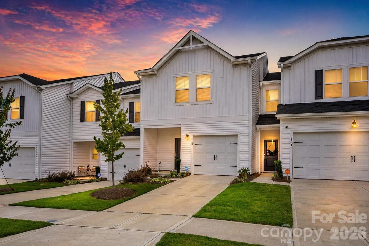 1021 Plumcrest Dr., Charlotte, NC 28216