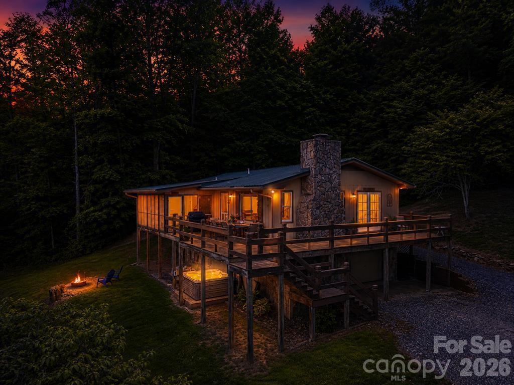 1413 Kitchens Branch Rd., Sylva, NC 28779