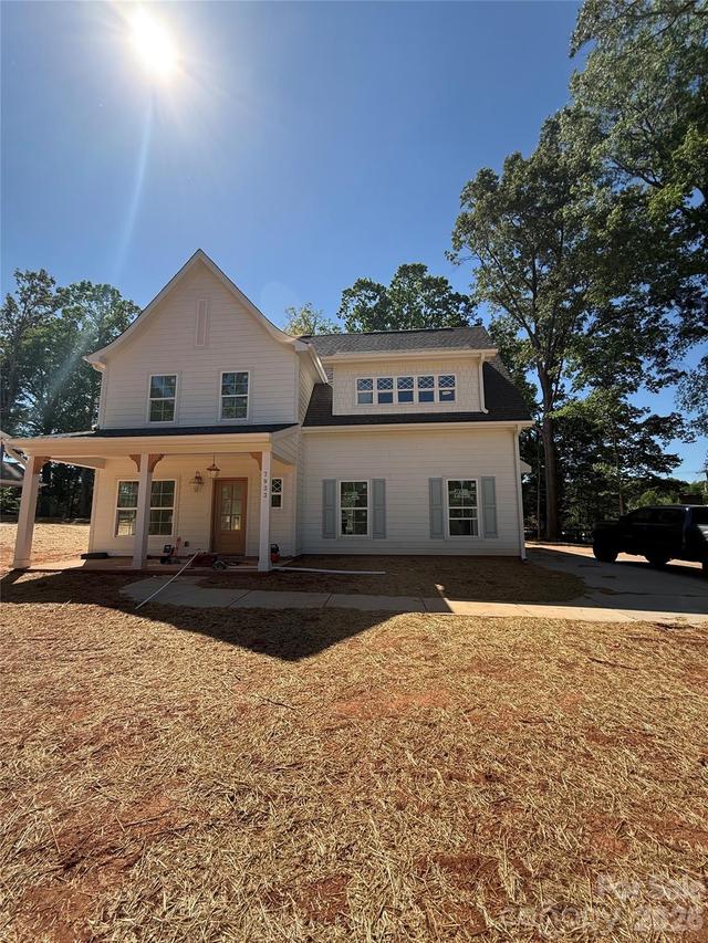 7933 Large Oak Ln., Mint Hill, NC 28227