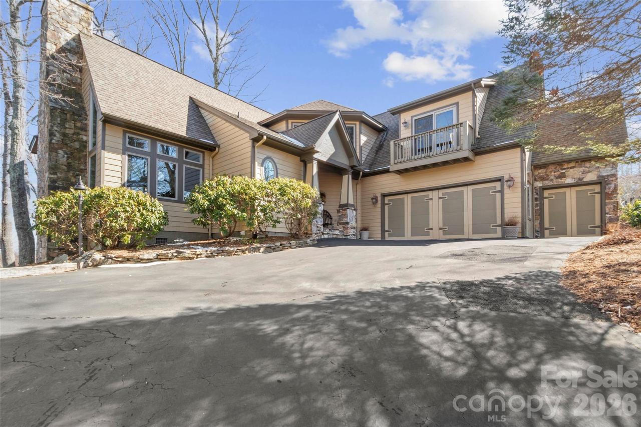 456 Spring House Dr., Burnsville, NC 28714