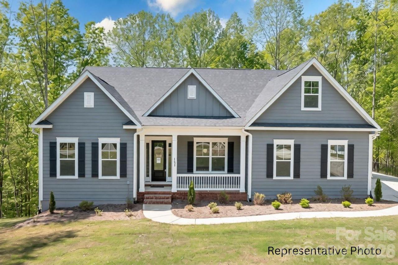 116 Huntcliff Dr., Statesville, NC 28677