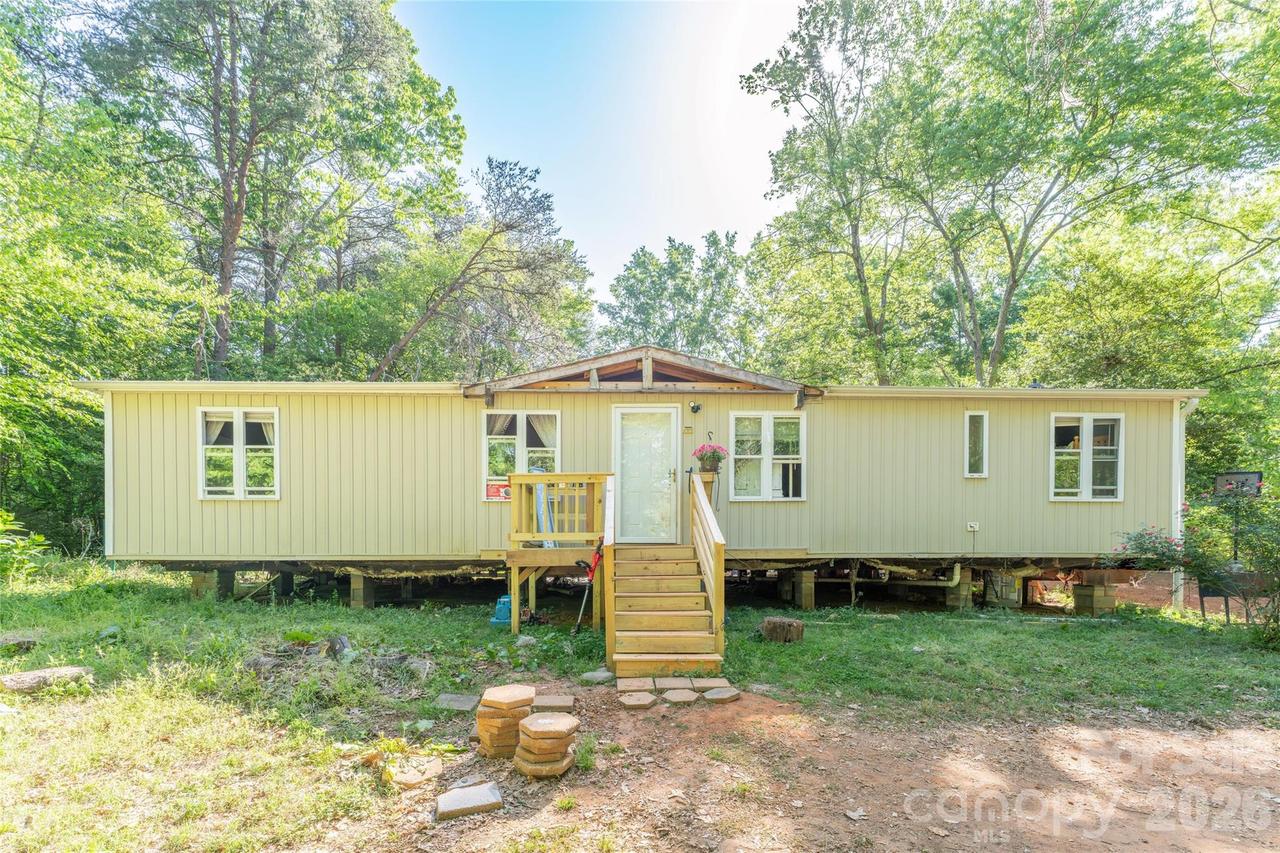 6132 Sherwood Ln., Denver, NC 28037
