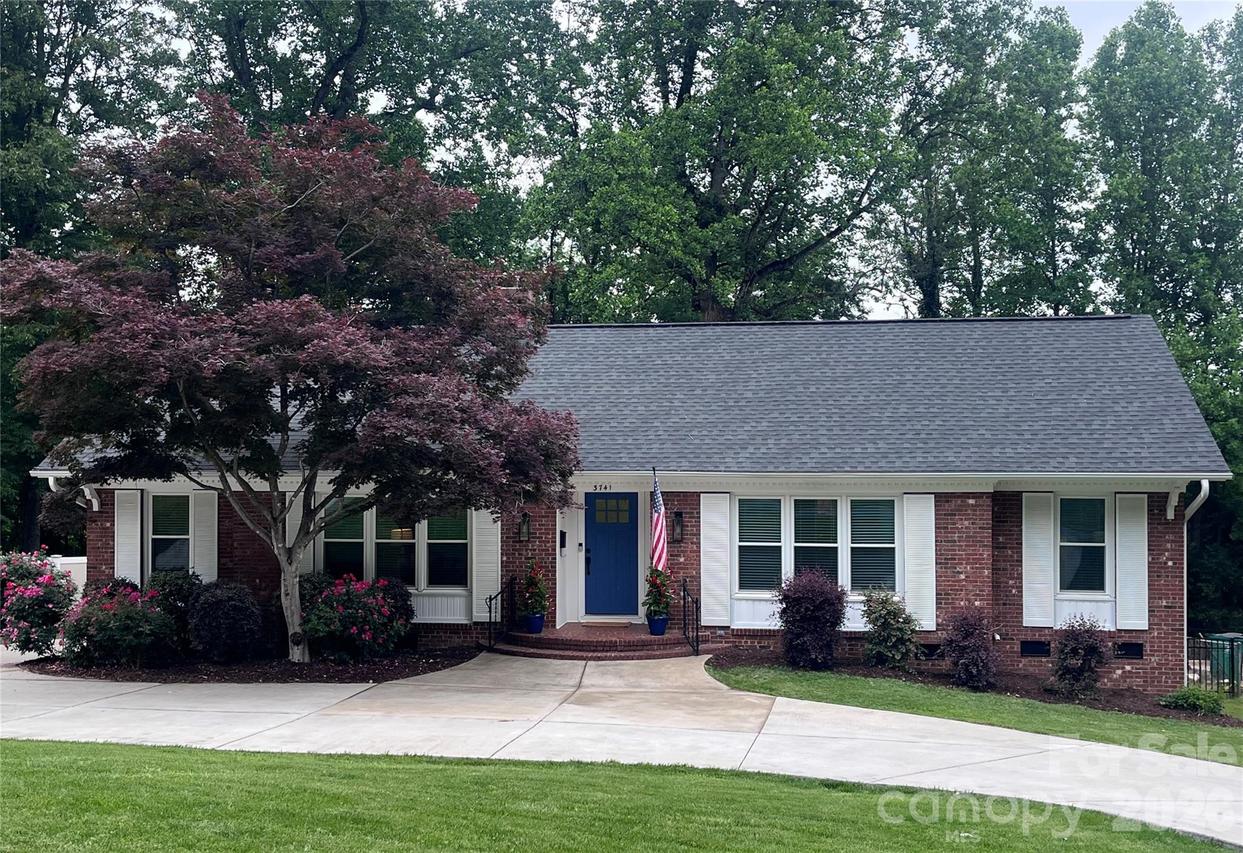 3741 Riverbend Rd., Charlotte, NC 28210