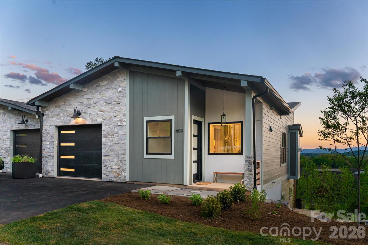 604 Storybook Villas Tr., Asheville, NC 28804