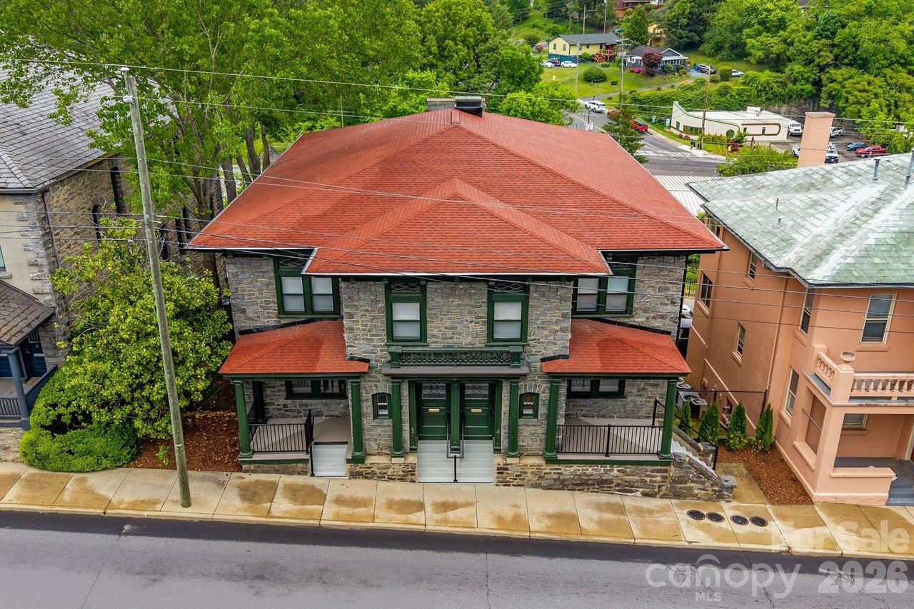 134 Biltmore Ave. #4, Asheville, NC 28801