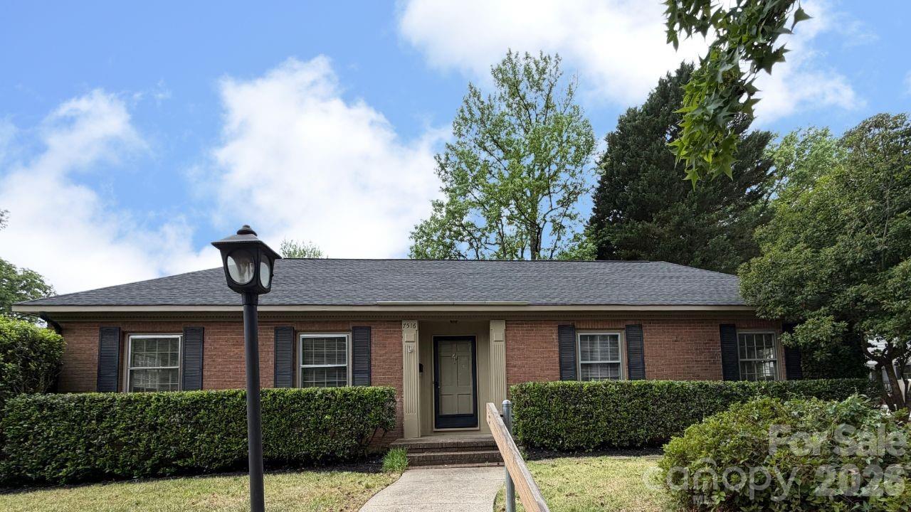 7516 Watercrest Rd., Charlotte, NC 28210