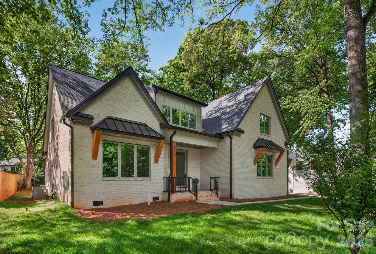 1600 E Barden Rd., Charlotte, NC 28226